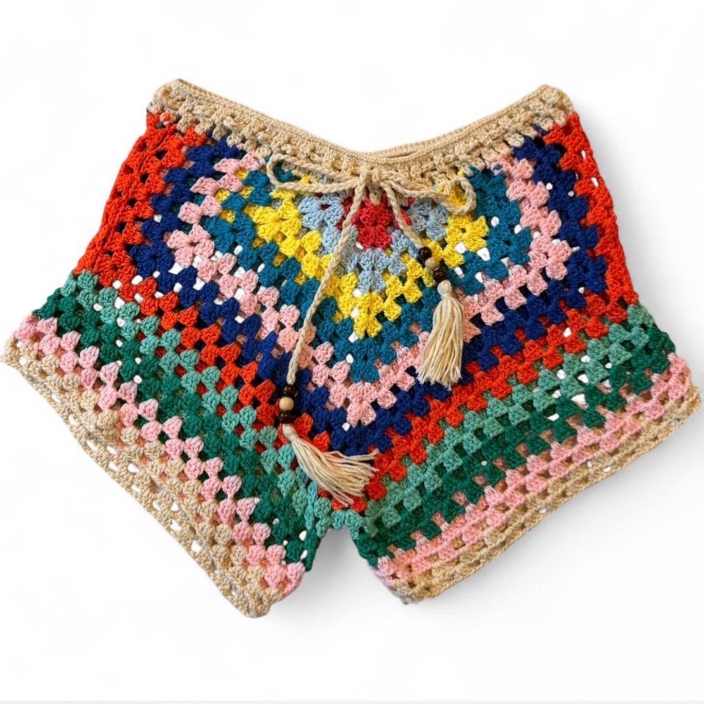 Micas NWT Multicolor Crochet Set Boho Festival Lace Up Top & Shorts Size M - Picture 8 of 10